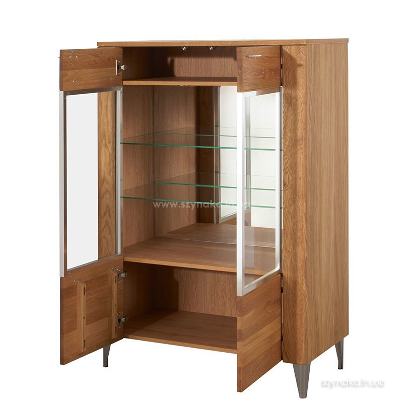 Витрина LATINA 15 Витрина LATINA 15